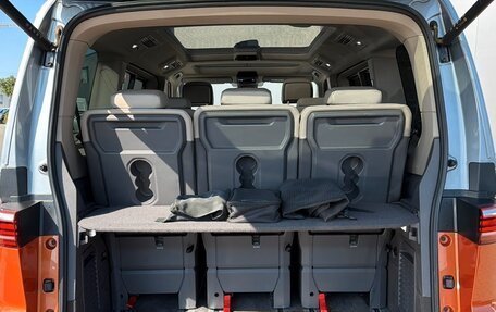Volkswagen Multivan, 2023 год, 5 100 000 рублей, 21 фотография