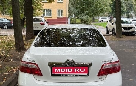 Toyota Camry, 2011 год, 2 000 000 рублей, 2 фотография