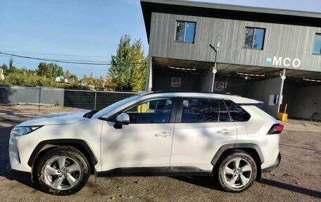 Toyota RAV4, 2022 год, 3 000 000 рублей, 8 фотография