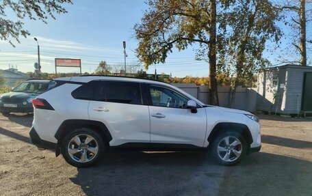 Toyota RAV4, 2022 год, 3 000 000 рублей, 7 фотография