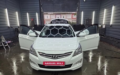 Hyundai Solaris II рестайлинг, 2015 год, 930 000 рублей, 16 фотография