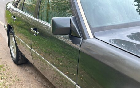 Mercedes-Benz W124, 1990 год, 300 000 рублей, 15 фотография