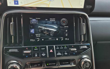 Lexus LX, 2023 год, 14 500 000 рублей, 12 фотография