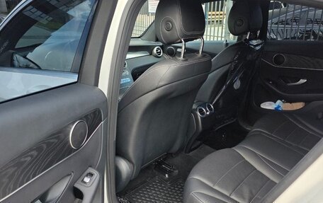 Mercedes-Benz GLC, 2019 год, 4 000 000 рублей, 21 фотография