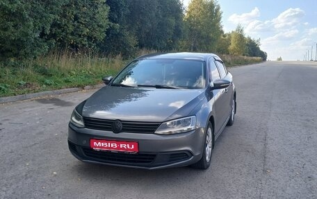 Volkswagen Jetta VI, 2012 год, 900 000 рублей, 1 фотография