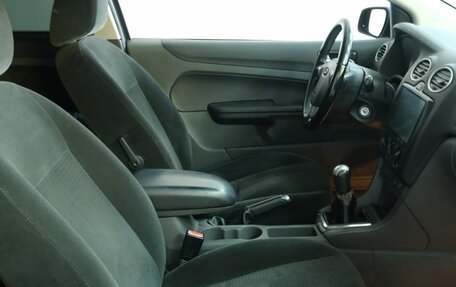 Ford Focus II рестайлинг, 2006 год, 379 000 рублей, 18 фотография