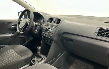 Volkswagen Polo VI (EU Market), 2017 год, 999 000 рублей, 14 фотография