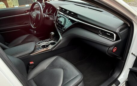 Toyota Camry, 2019 год, 3 450 рублей, 2 фотография