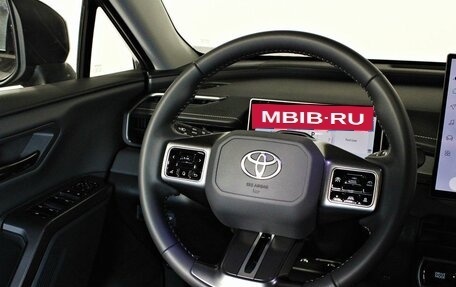 Toyota RAV4, 2026 год, 4 640 000 рублей, 12 фотография