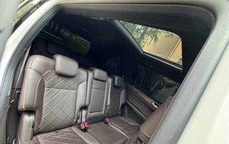 Mercedes-Benz GLS, 2017 год, 4 490 000 рублей, 34 фотография