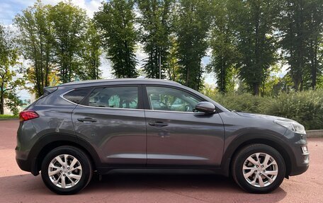 Hyundai Tucson III, 2018 год, 2 400 000 рублей, 4 фотография