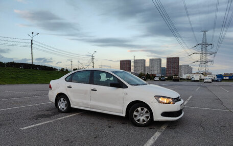 Volkswagen Polo VI (EU Market), 2011 год, 350 000 рублей, 13 фотография