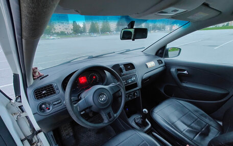 Volkswagen Polo VI (EU Market), 2011 год, 350 000 рублей, 16 фотография