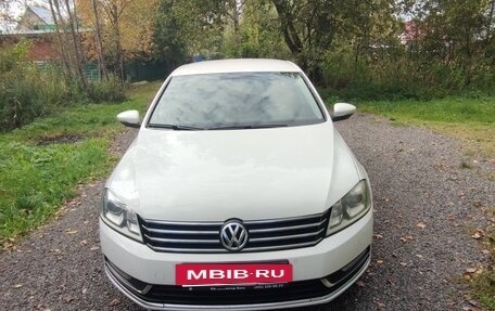 Volkswagen Passat B7, 2013 год, 1 790 000 рублей, 13 фотография