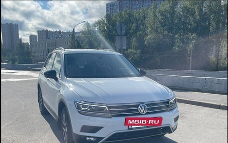 Volkswagen Tiguan II, 2019 год, 3 950 000 рублей, 16 фотография