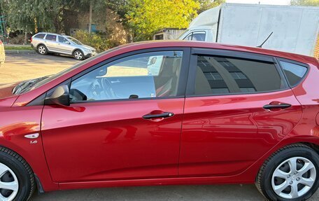 Hyundai Solaris II рестайлинг, 2013 год, 880 000 рублей, 2 фотография