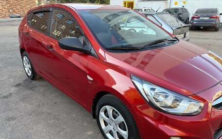 Hyundai Solaris II рестайлинг, 2013 год, 880 000 рублей, 7 фотография