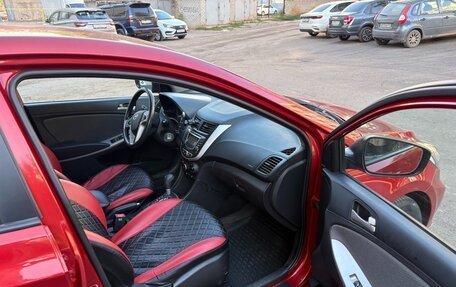 Hyundai Solaris II рестайлинг, 2013 год, 880 000 рублей, 9 фотография