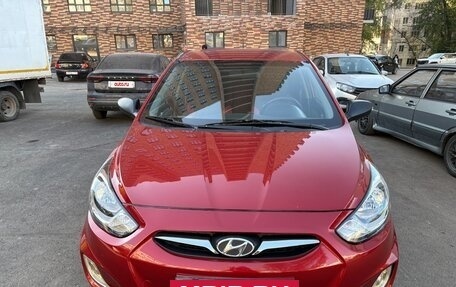 Hyundai Solaris II рестайлинг, 2013 год, 880 000 рублей, 8 фотография