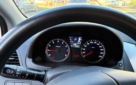 Hyundai Solaris II рестайлинг, 2013 год, 880 000 рублей, 15 фотография