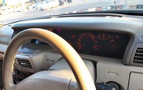 Nissan Gloria XI, 2003 год, 470 000 рублей, 8 фотография