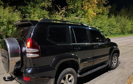 Toyota Land Cruiser Prado 120 рестайлинг, 2004 год, 1 645 000 рублей, 2 фотография