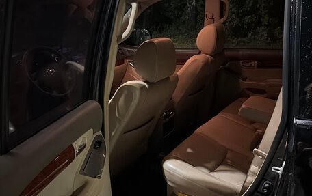 Toyota Land Cruiser Prado 120 рестайлинг, 2004 год, 1 645 000 рублей, 7 фотография