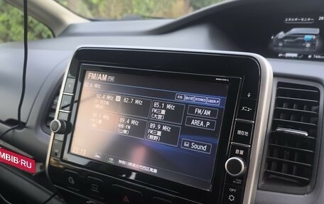 Nissan Serena IV, 2018 год, 2 200 000 рублей, 8 фотография