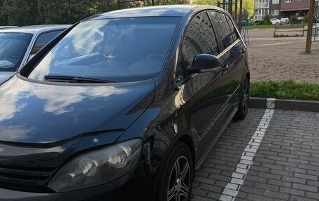 Volkswagen Golf Plus II, 2011 год, 850 000 рублей, 2 фотография