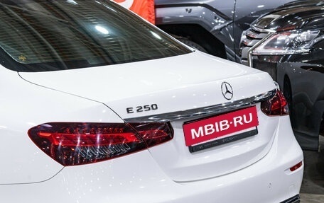 Mercedes-Benz E-Класс, 2021 год, 3 999 700 рублей, 14 фотография