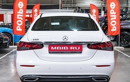 Mercedes-Benz E-Класс, 2021 год, 3 999 700 рублей, 11 фотография