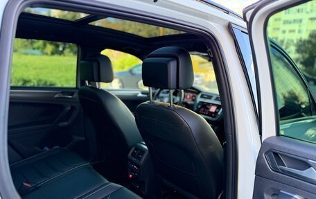 Volkswagen Tiguan II, 2021 год, 3 150 000 рублей, 12 фотография