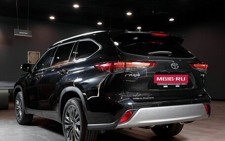 Toyota Highlander, 2026 год, 5 500 000 рублей, 6 фотография