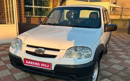 Chevrolet Niva I рестайлинг, 2018 год, 730 000 рублей, 1 фотография