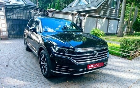 Volkswagen Touareg III, 2018 год, 6 195 000 рублей, 1 фотография