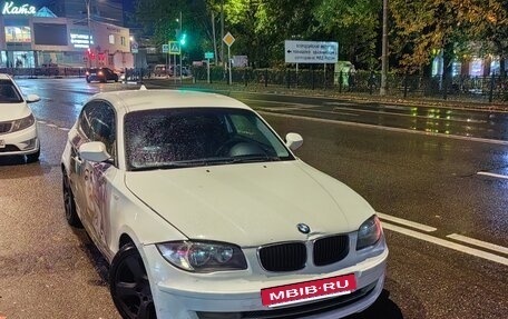 BMW 1 серия, 2011 год, 550 000 рублей, 5 фотография
