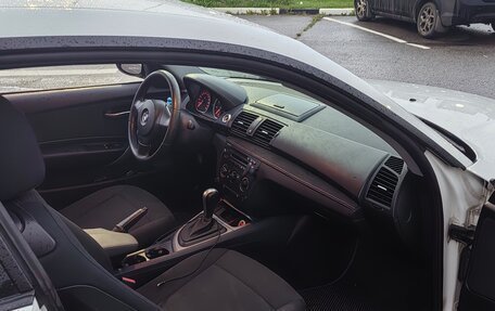 BMW 1 серия, 2011 год, 550 000 рублей, 9 фотография