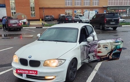BMW 1 серия, 2011 год, 550 000 рублей, 8 фотография
