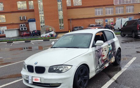 BMW 1 серия, 2011 год, 550 000 рублей, 28 фотография