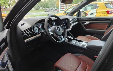 Volkswagen Touareg III, 2018 год, 6 195 000 рублей, 10 фотография
