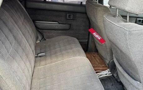 Toyota Hilux Surf III рестайлинг, 1993 год, 650 000 рублей, 9 фотография