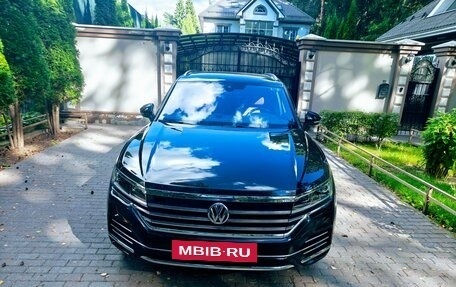 Volkswagen Touareg III, 2018 год, 6 195 000 рублей, 4 фотография