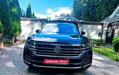 Volkswagen Touareg III, 2018 год, 6 195 000 рублей, 2 фотография
