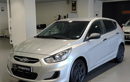 Hyundai Solaris II рестайлинг, 2013 год, 797 000 рублей, 5 фотография