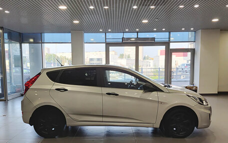 Hyundai Solaris II рестайлинг, 2013 год, 797 000 рублей, 8 фотография
