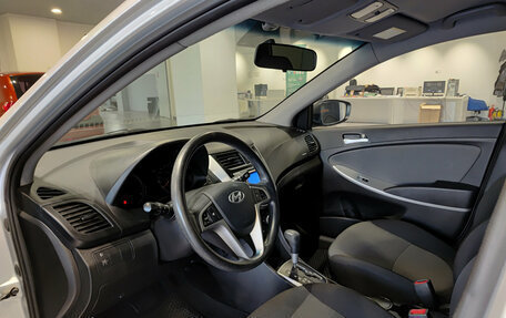 Hyundai Solaris II рестайлинг, 2013 год, 797 000 рублей, 20 фотография