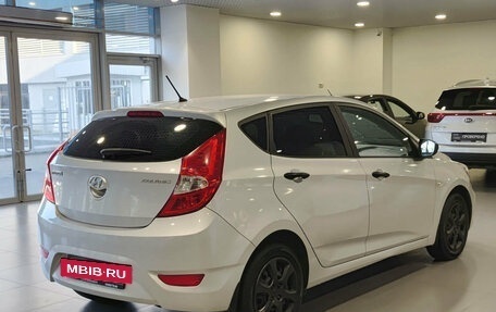 Hyundai Solaris II рестайлинг, 2013 год, 797 000 рублей, 9 фотография