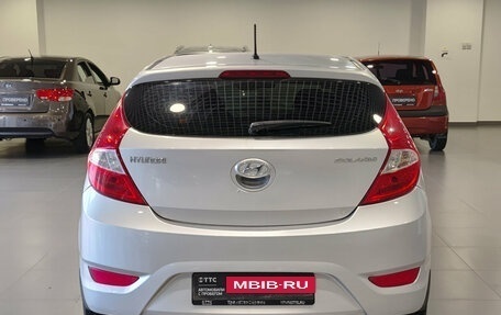 Hyundai Solaris II рестайлинг, 2013 год, 797 000 рублей, 10 фотография