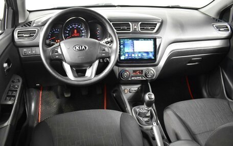 KIA Rio III рестайлинг, 2013 год, 815 200 рублей, 6 фотография