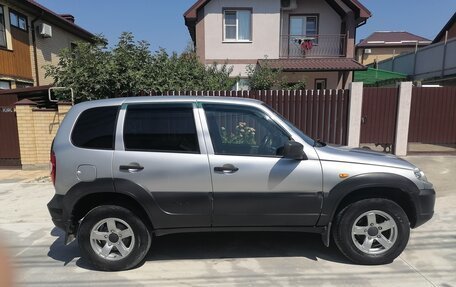Chevrolet Niva I рестайлинг, 2019 год, 780 000 рублей, 4 фотография